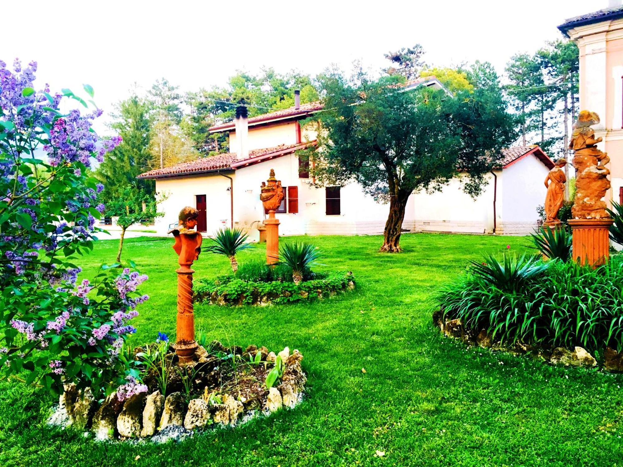 B&B Villa Incrocca Cerreto d'Esi Екстер'єр фото
